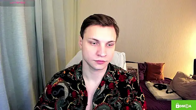 handsome guy01 online show from 13, 3, 2026