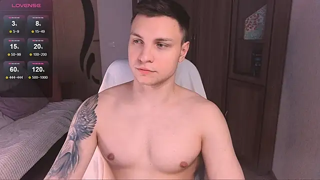 handsome guy01 online show from 13, 2, 2025