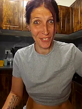 Lenchen  online show from 11, 4, 2026