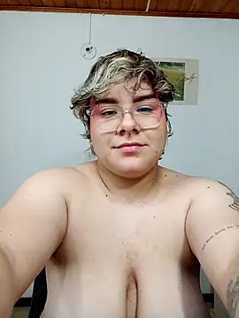 amalia love online show from 2, 3, 2025