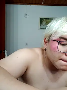 amalia love online show from 20, 9, 2025