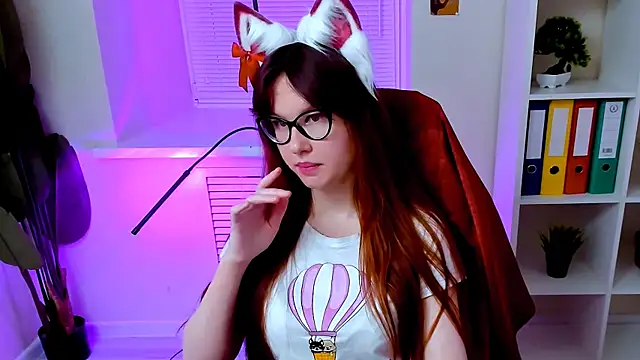 CarolGiggly online show from 4, 10, 2025