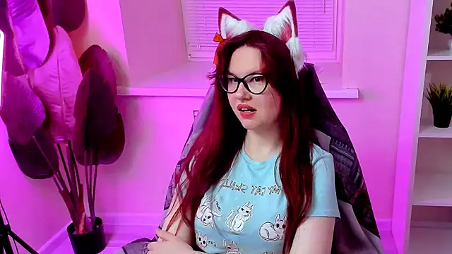 CarolGiggly online show from 12, 4, 2026