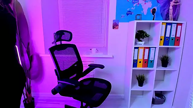 CarolGiggly online show from 17, 10, 2025