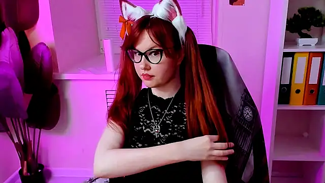 CarolGiggly online show from 1, 12, 2025