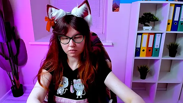 CarolGiggly online show from 11, 10, 2025