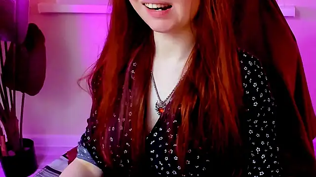 CarolGiggly online show from 18, 12, 2025