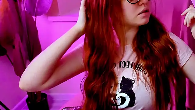 CarolGiggly online show from 6, 2, 2026