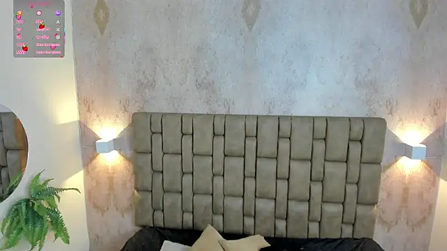 Lillyjonnes  online show from 10, 3, 2025