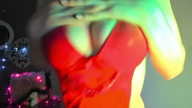 diosadelamor01 online show from 12, 12, 2024