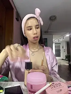 Praga Pink online show from 23, 3, 2025