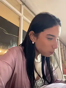 Praga Pink online show from 28, 1, 2025