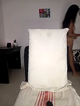 lianisrose online show from 13, 9, 2025