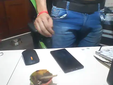 SOLESFETISHBR online show from 28, 10, 2025