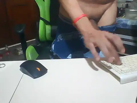 SOLESFETISHBR online show from 22, 10, 2025