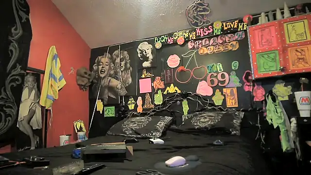 Snapshot of kjs_daddy123 chatting on 1, 8, 2026 kjs daddy123 online show from 1, 8, 2026