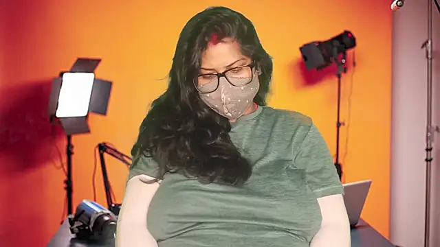 mamoni91 online show from 28, 11, 2025