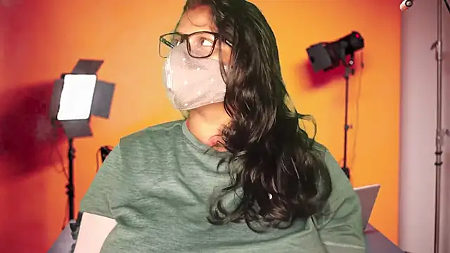 mamoni91 online show from 4, 11, 2025