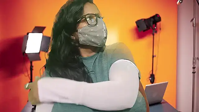 mamoni91 online show from 17, 11, 2025