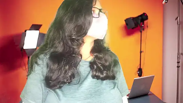 mamoni91 online show from 6, 10, 2025