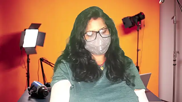 mamoni91 online show from 9, 9, 2025