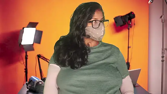 mamoni91 online show from 24, 11, 2025