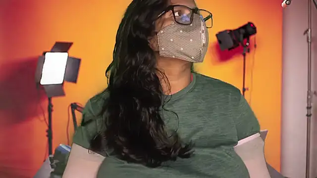 mamoni91 online show from 18, 11, 2025