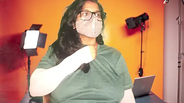 mamoni91 online show from 9, 10, 2025