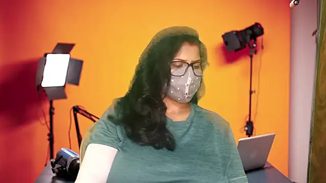 mamoni91 online show from 4, 10, 2025