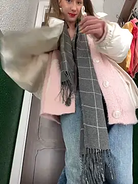 Lia  Love online show from 10, 2, 2025