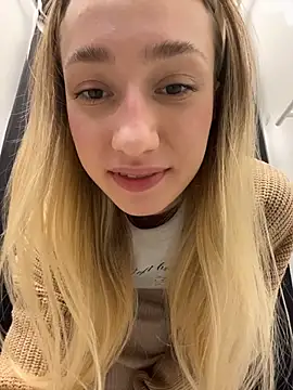 Lia  Love online show from 25, 11, 2025