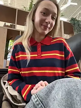 Lia  Love online show from 7, 10, 2025