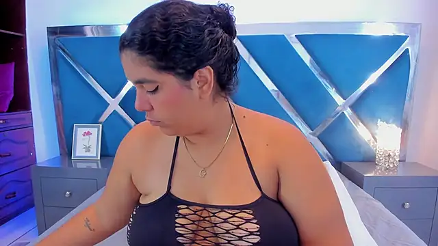 Snapshot of Tiffanymiller00 chatting on 27, 10, 2025 Tiffanymiller00 online show from 27, 10, 2025