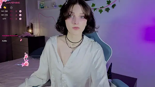 Sweet Paradox online show from 10, 10, 2025