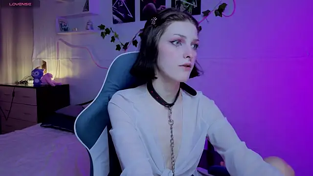 Sweet Paradox online show from 15, 9, 2025