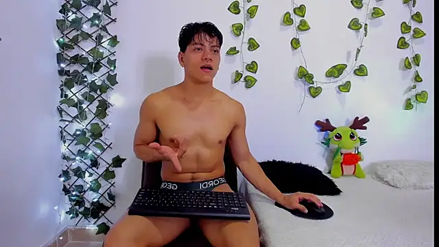 Valentino  X online show from 11, 11, 2025