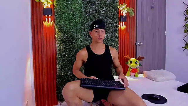 Valentino  X online show from 2, 10, 2025