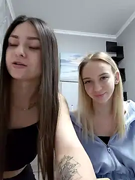 ShySonya online show from 15, 12, 2025