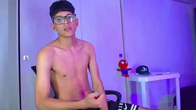 LiamGadiell online show from 1, 3, 2025