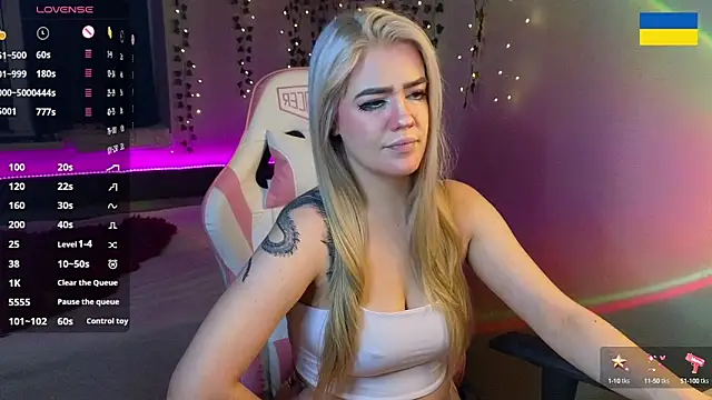 RedVelveten online show from 2, 10, 2025