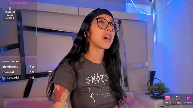 Mis  lola online show from 2, 12, 2025