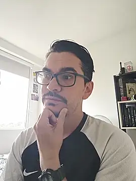 Cam Sorrento online show from 17, 4, 2026