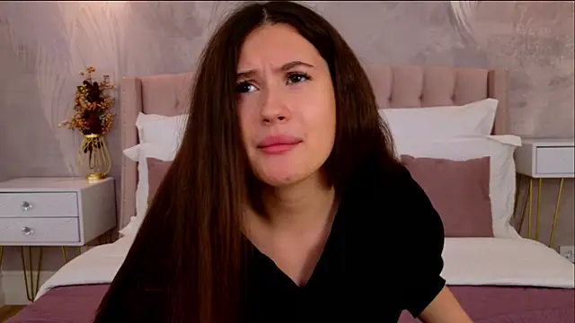 milaleoneli online show from 5, 11, 2025