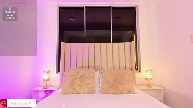 Aliison Smith online show from 15, 9, 2025