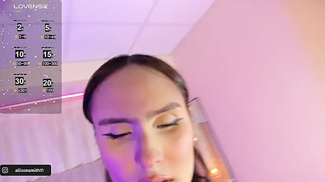 Aliison Smith online show from 9, 3, 2025