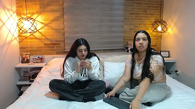 Scarlett Jazmin online show from 24, 11, 2025