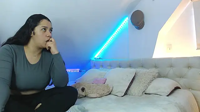 Scarlett Jazmin online show from 18, 10, 2025