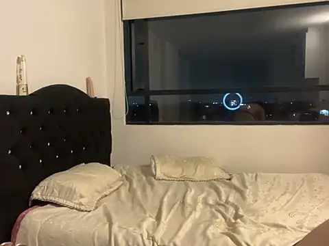 Scarlett Jazmin online show from 15, 2, 2025