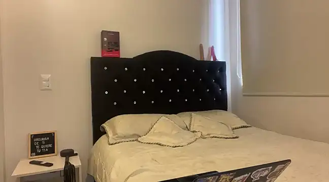 Scarlett Jazmin online show from 14, 2, 2025