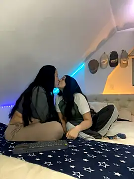 Scarlett Jazmin online show from 8, 10, 2025